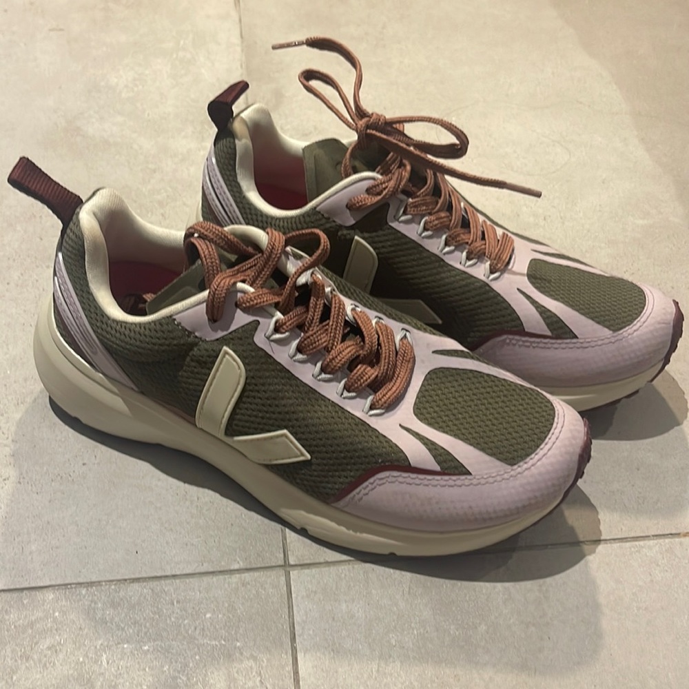 Only worn once